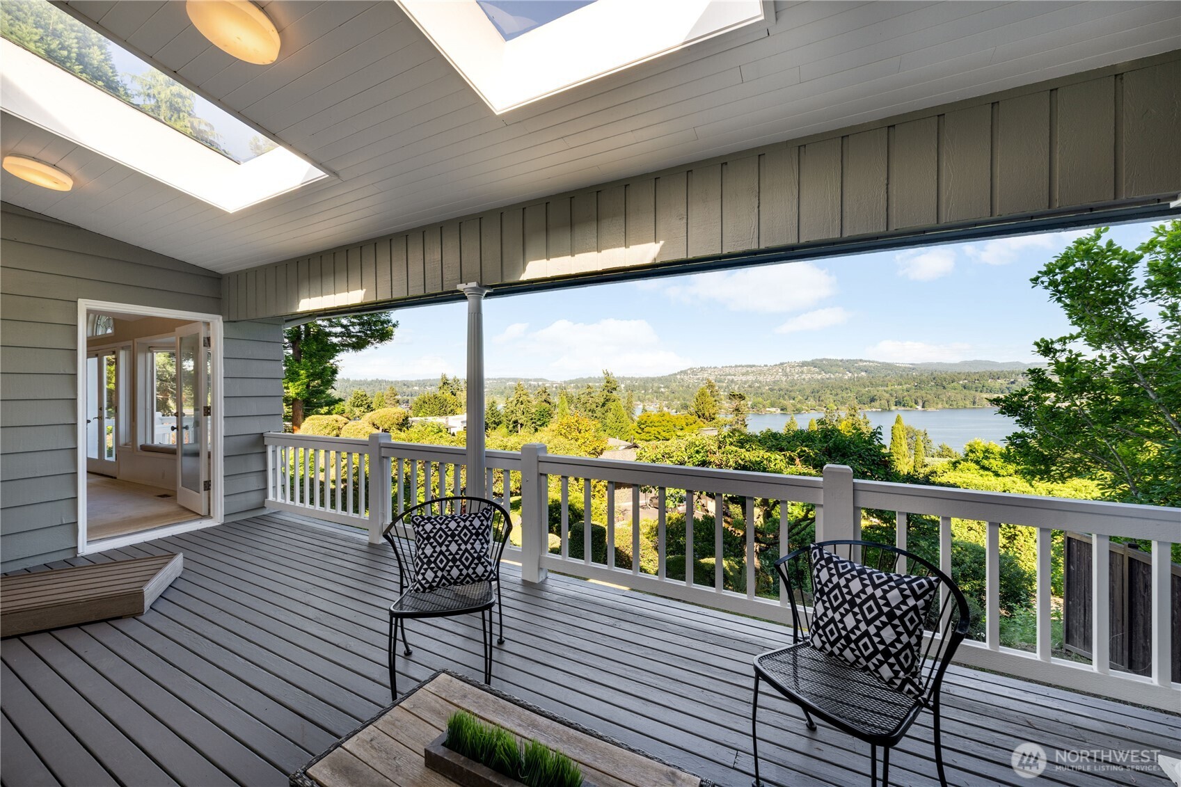4232 Shoreclub Drive Property Photo 11