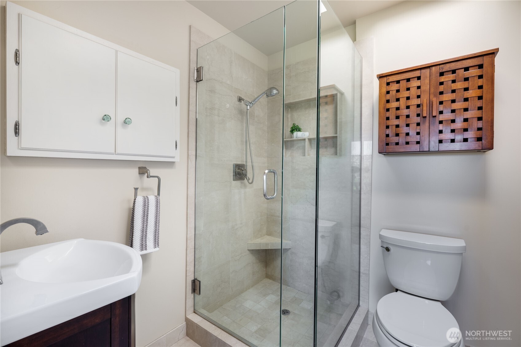 4232 Shoreclub Drive Property Photo 21