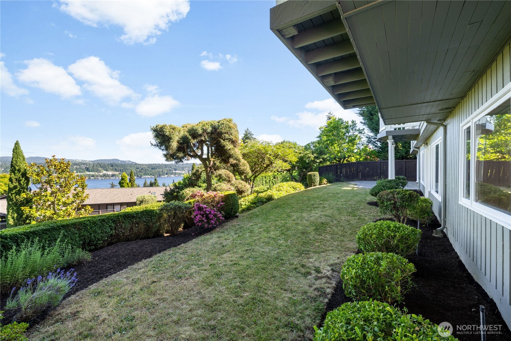 4232 Shoreclub Drive Property Photo 31