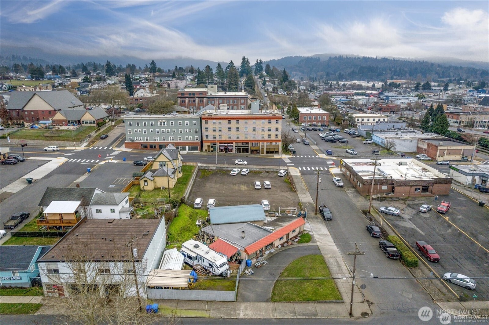 101 Academy Property Photo 8