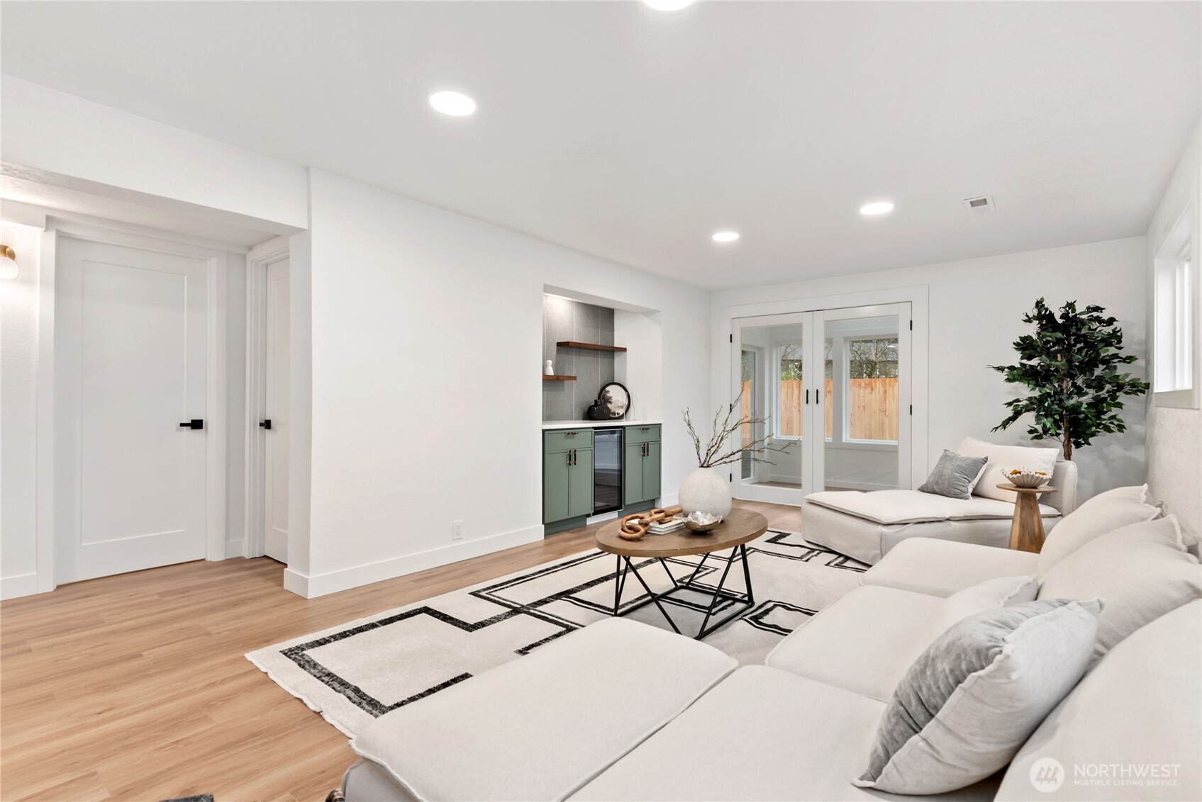 20733 Elberta Road Property Photo 25