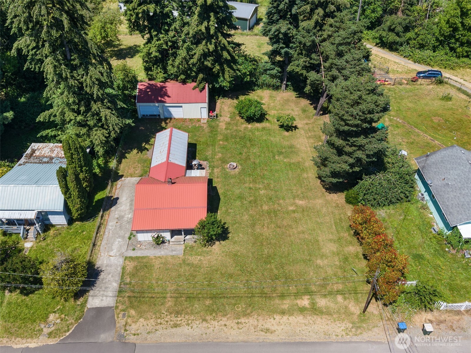 511 W 7th Street Property Photo 4