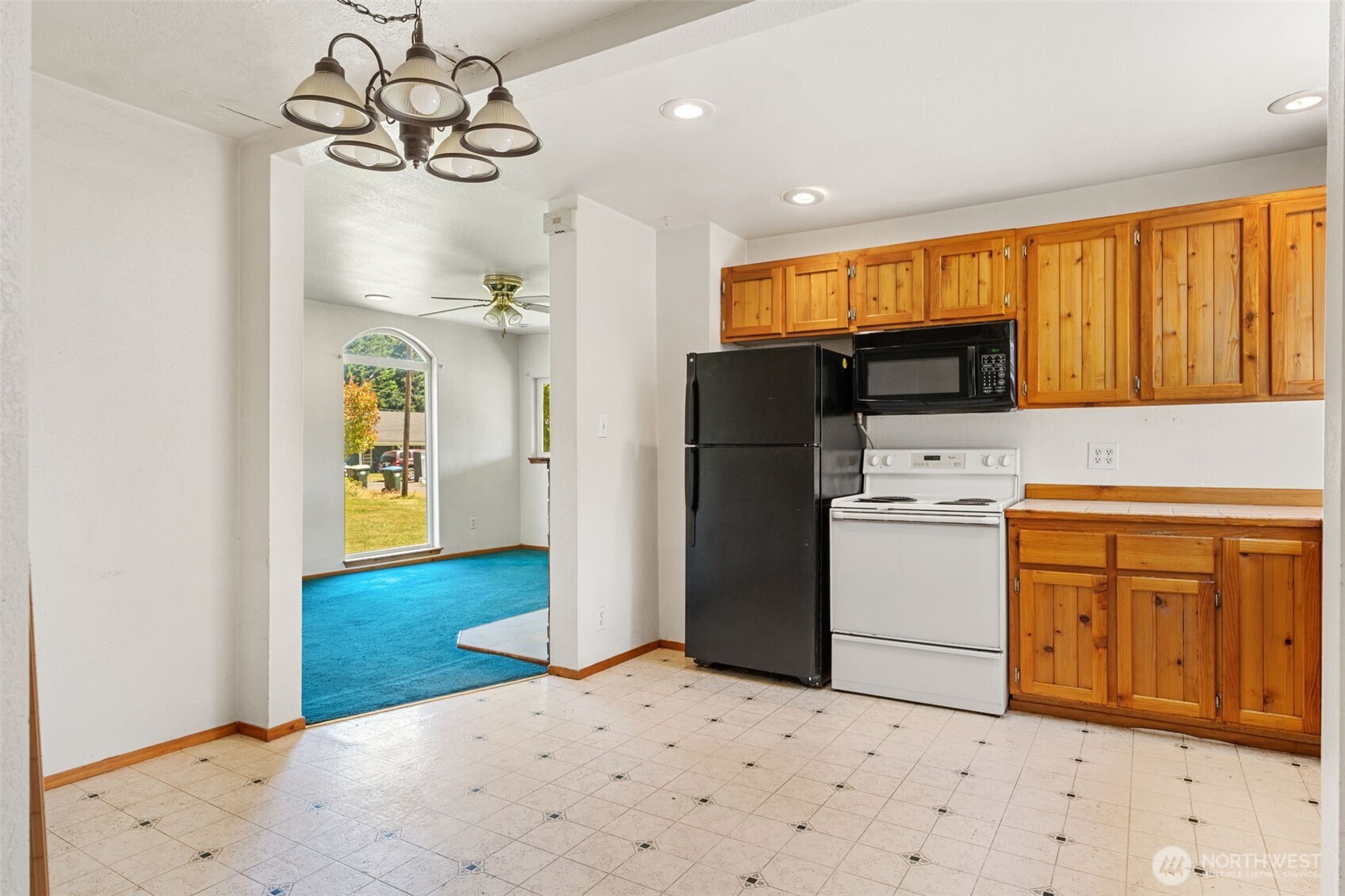 511 W 7th Street Property Photo 12
