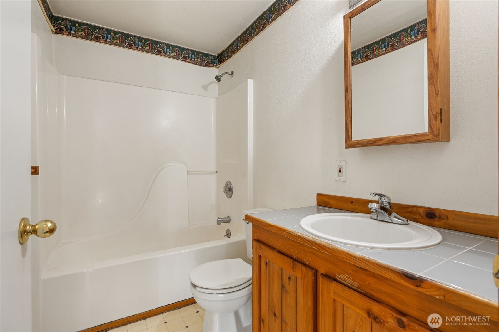 511 W 7th Street Property Photo 16