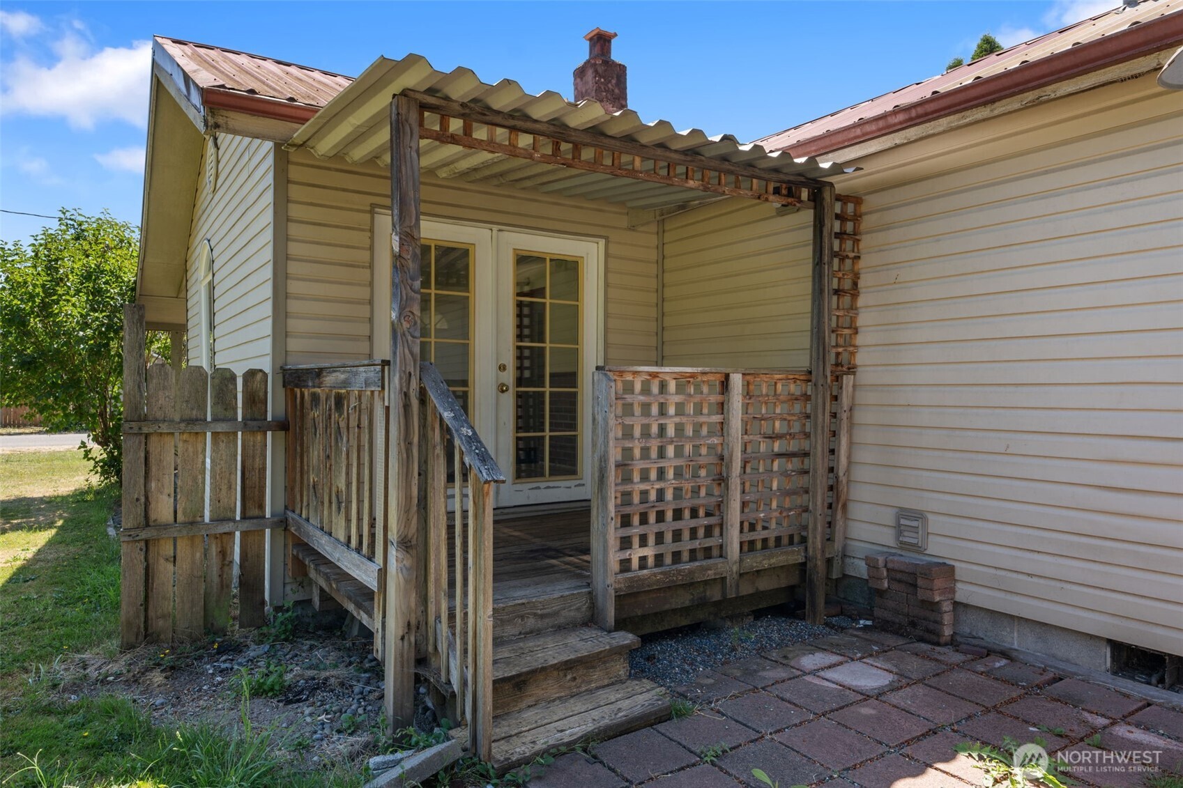 511 W 7th Street Property Photo 19