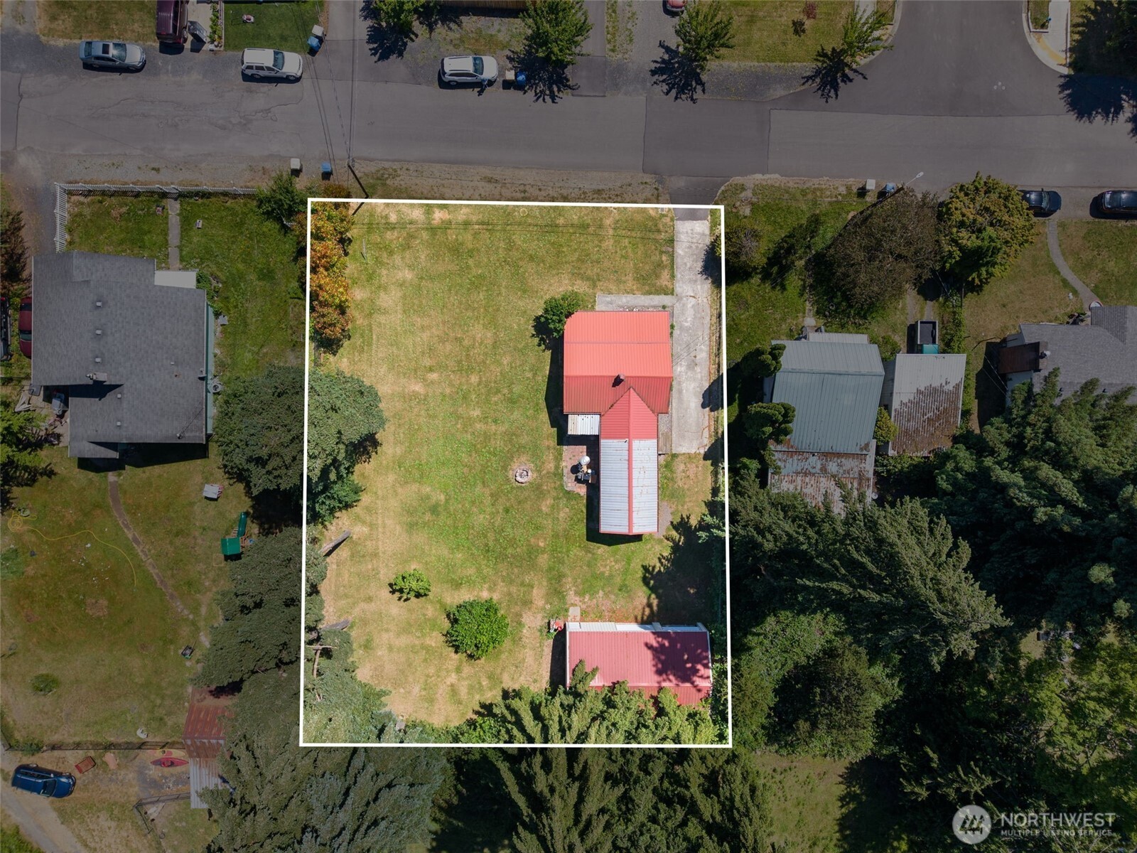 511 W 7th Street Property Photo 26