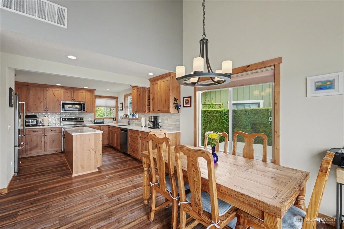 1386 S Lakeshore Road Property Photo 20