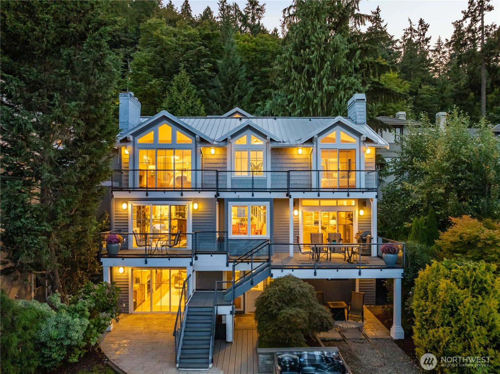 528 W Lake Sammamish Parkway Property Photo 1