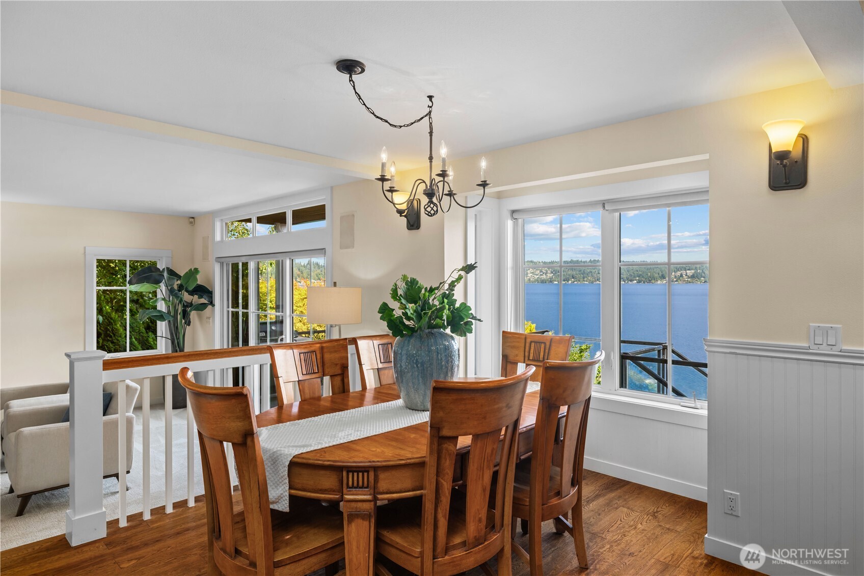 528 W Lake Sammamish Parkway Property Photo 6