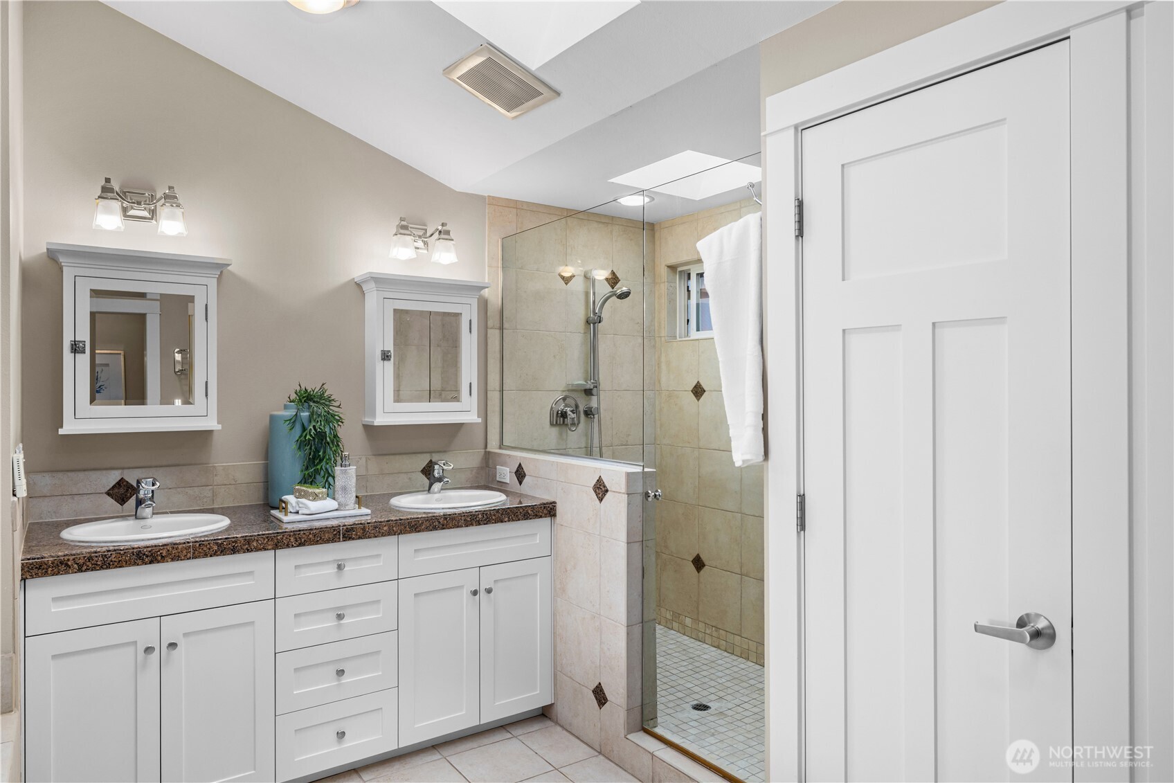 528 W Lake Sammamish Parkway Property Photo 14