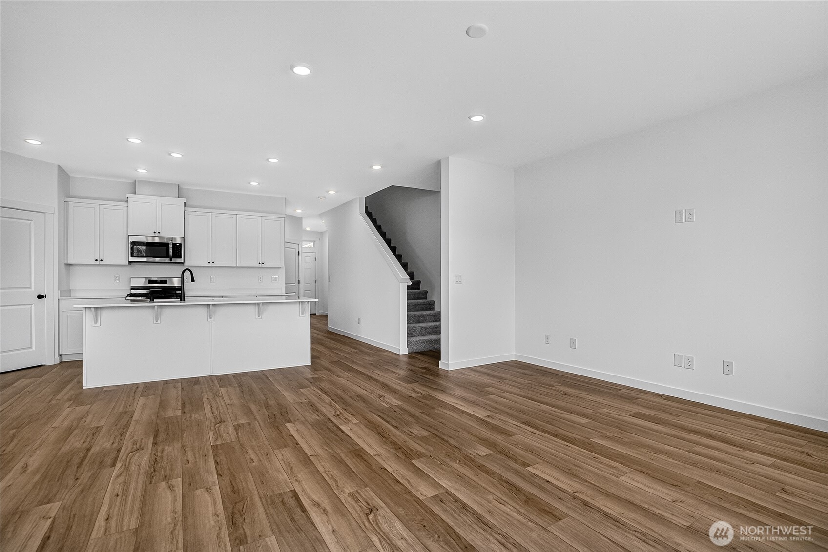 2331 Ash Street Property Photo 8