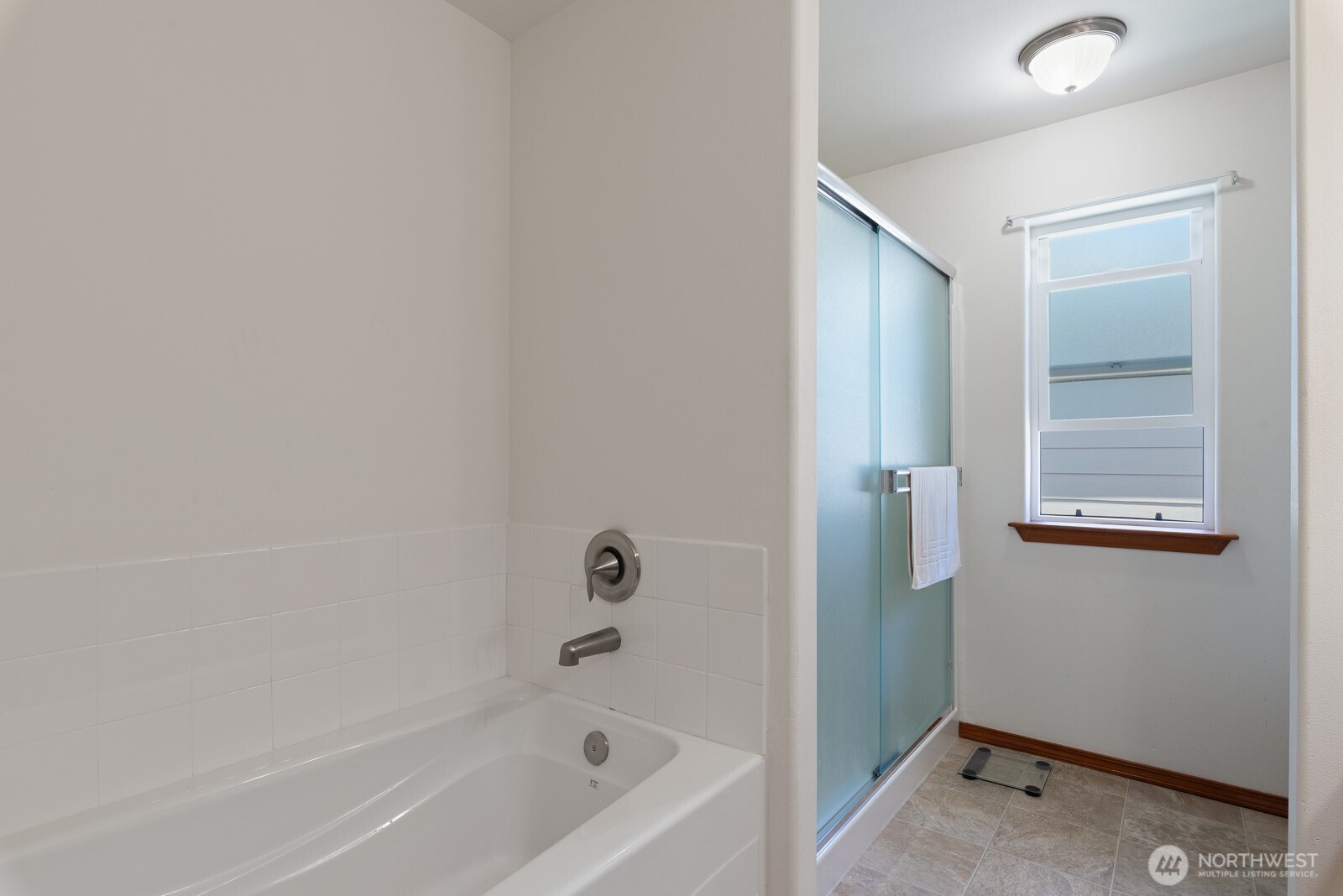 509 E Division Street A Property Photo 14