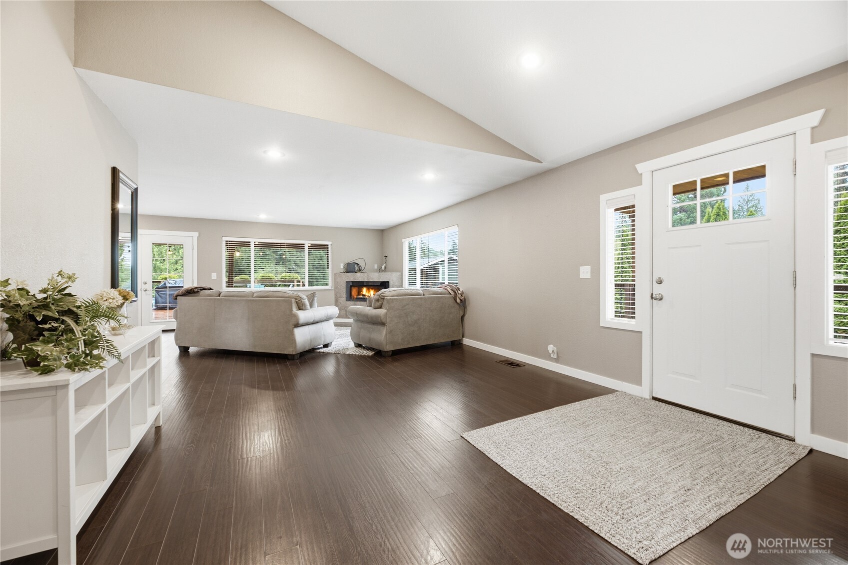 6911 Vandermark Road Property Photo 6