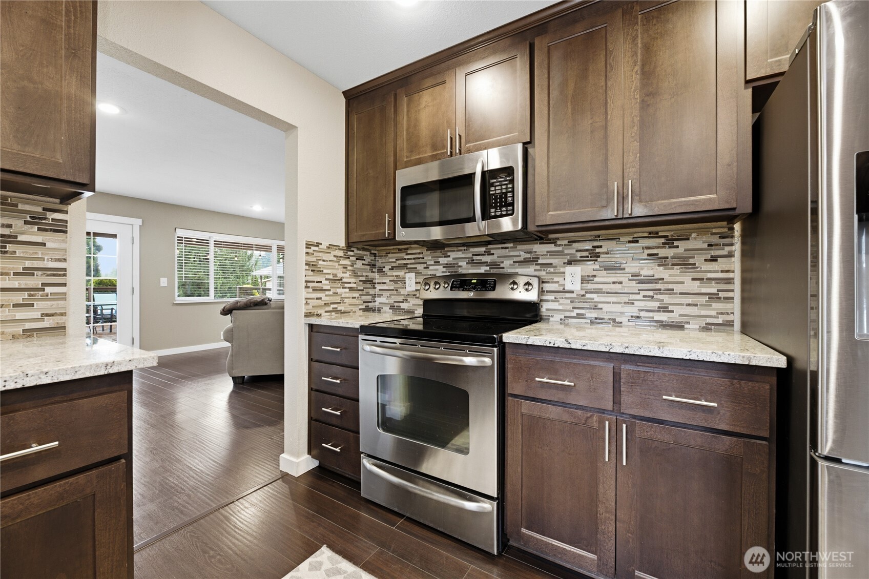 6911 Vandermark Road Property Photo 14