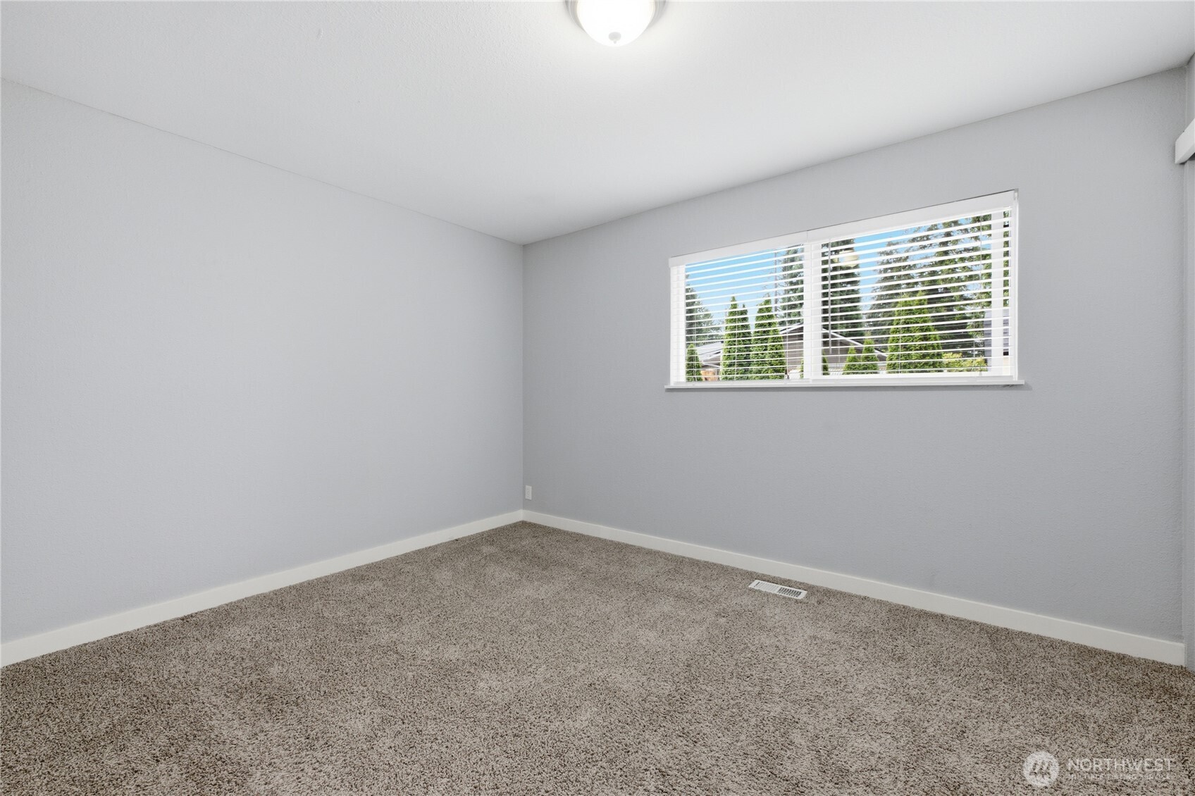 6911 Vandermark Road Property Photo 18