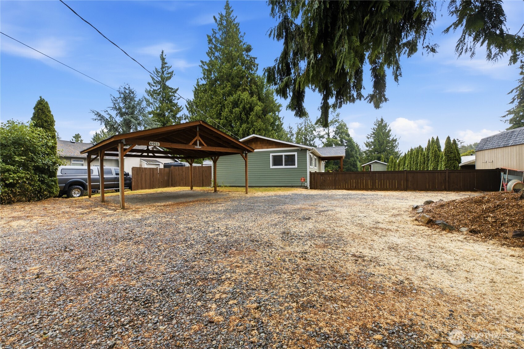6911 Vandermark Road Property Photo 31