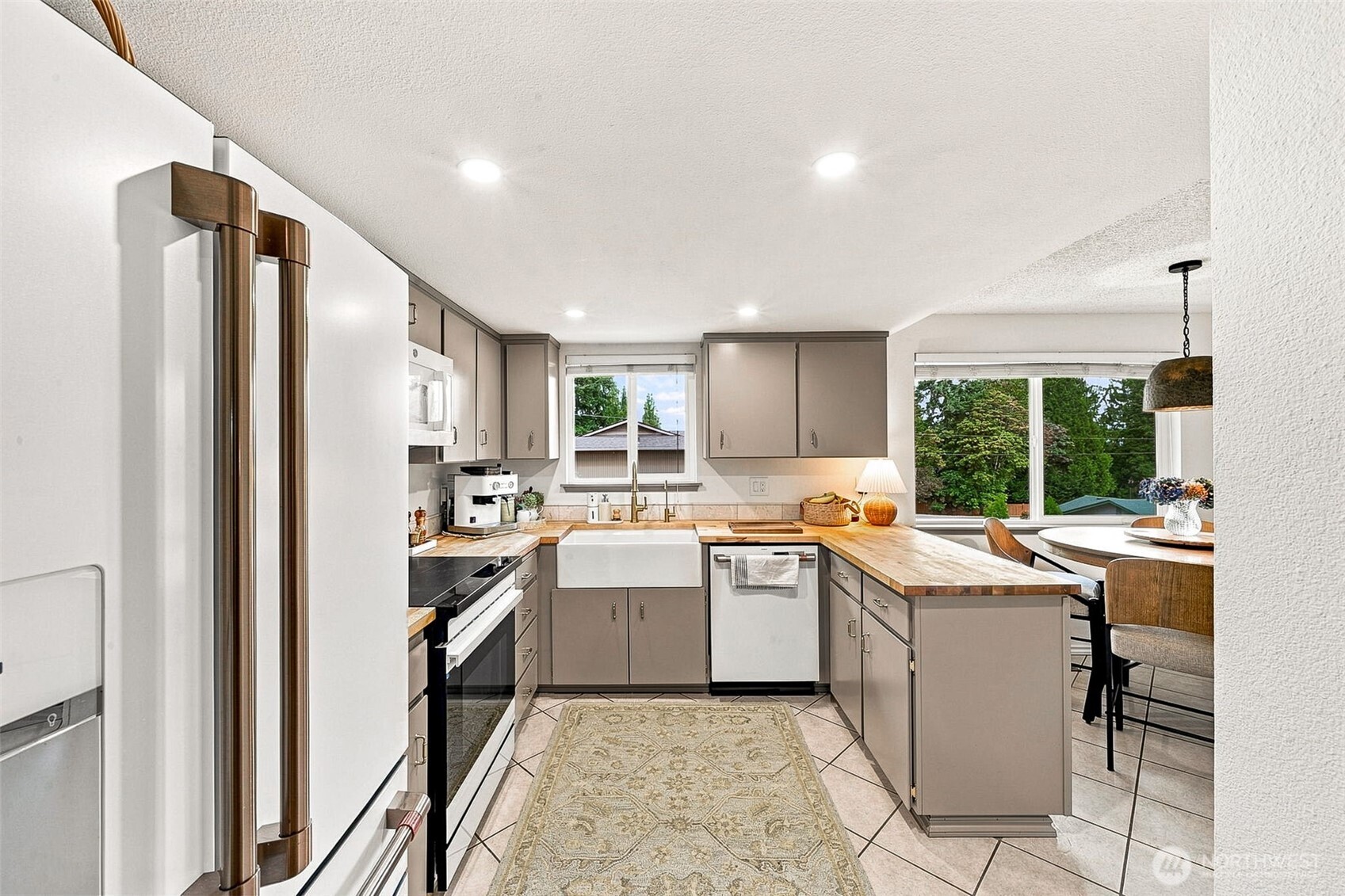 6221 81st Street Property Photo 10