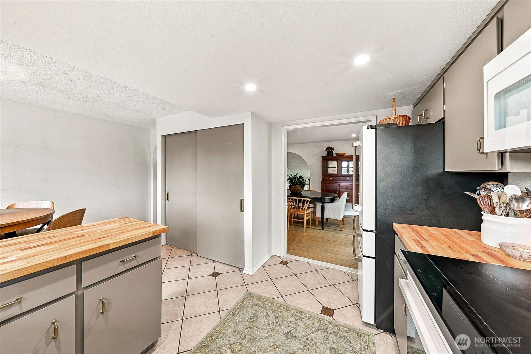 6221 81st Street Property Photo 11