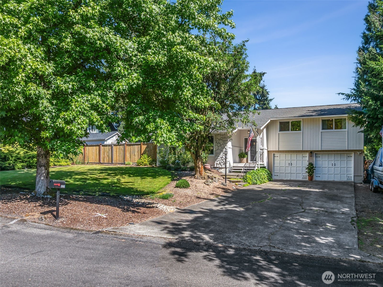 6221 81st Street Property Photo 28