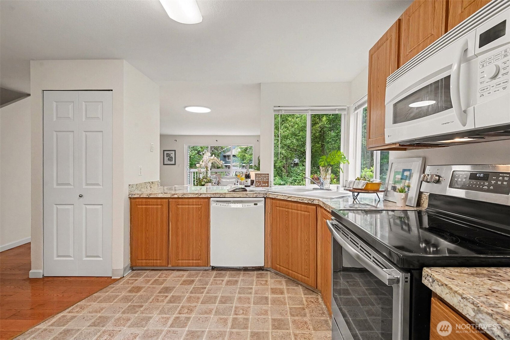 13105 102nd Lane 5 Property Photo 11