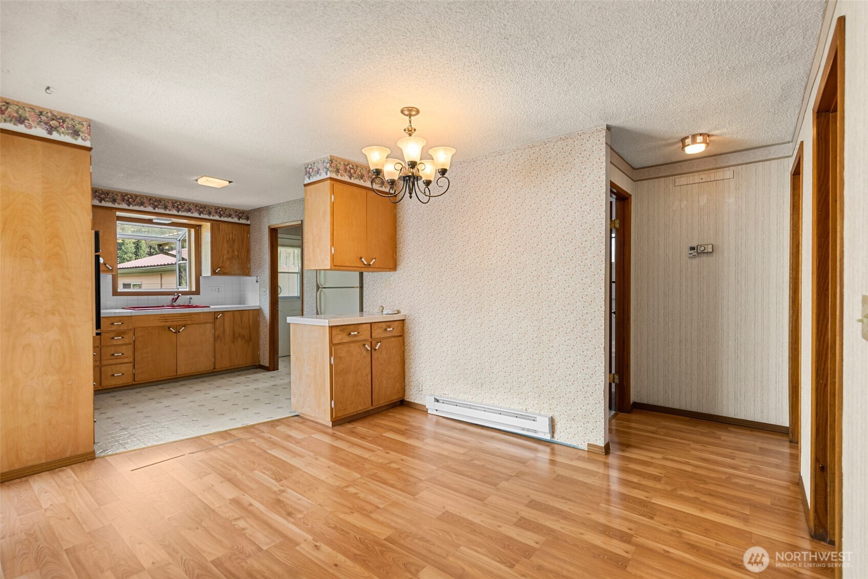826 Pine Street Property Photo 7