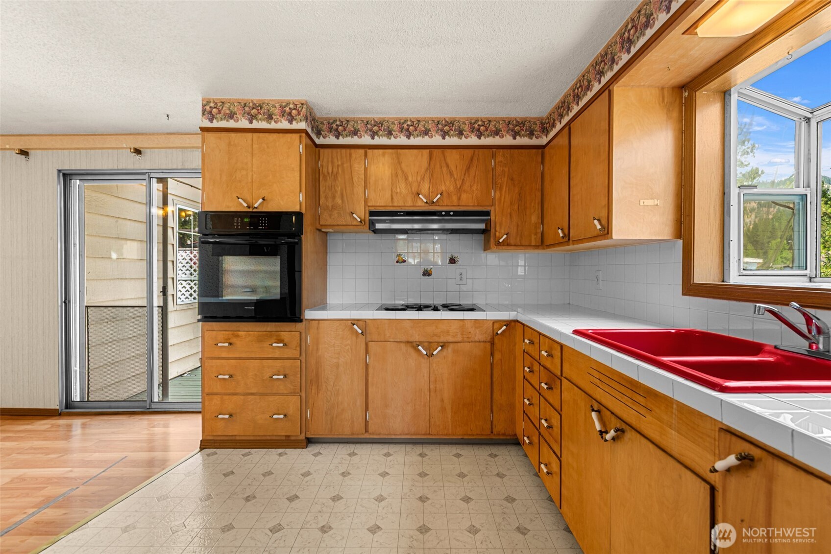 826 Pine Street Property Photo 11