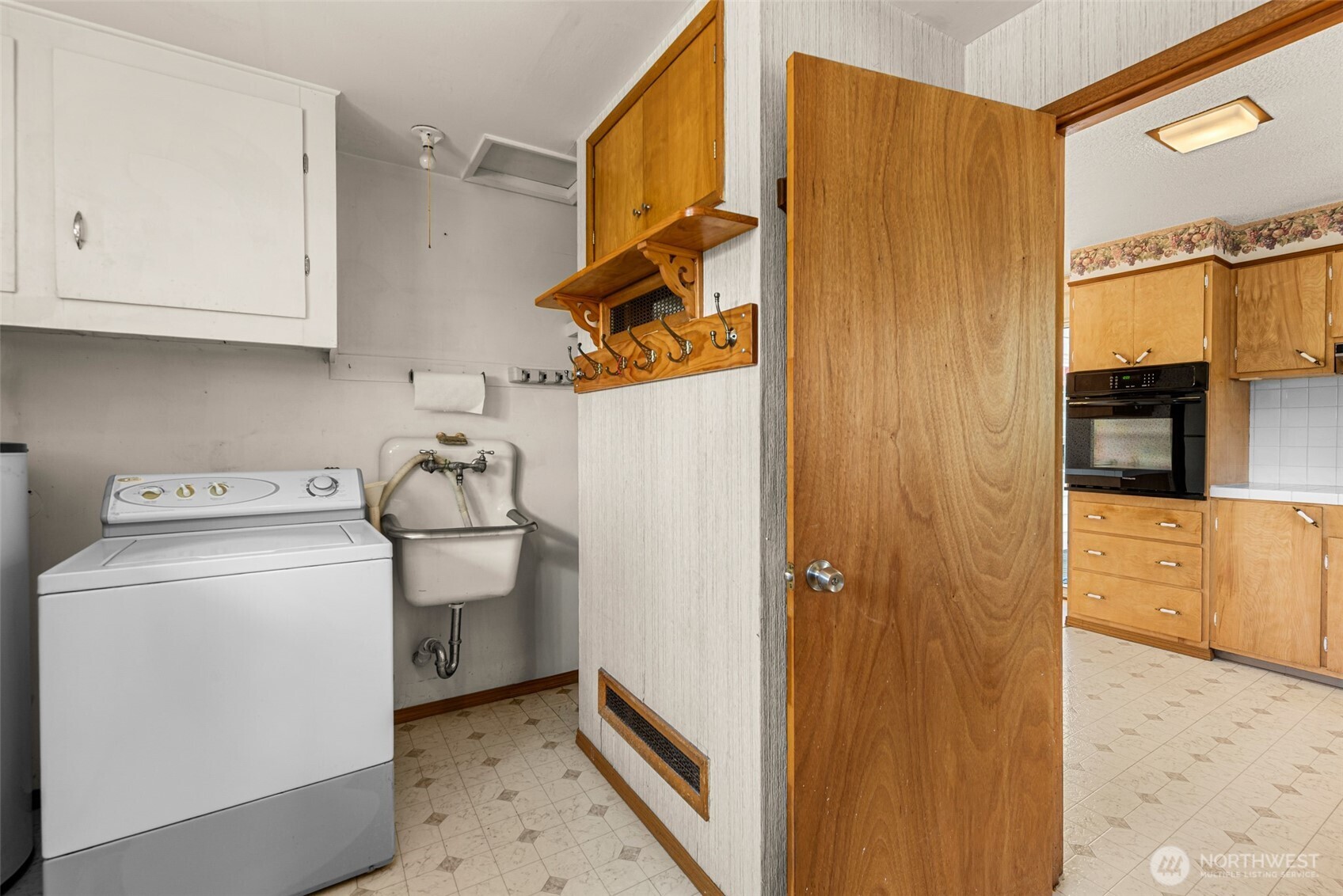 826 Pine Street Property Photo 18
