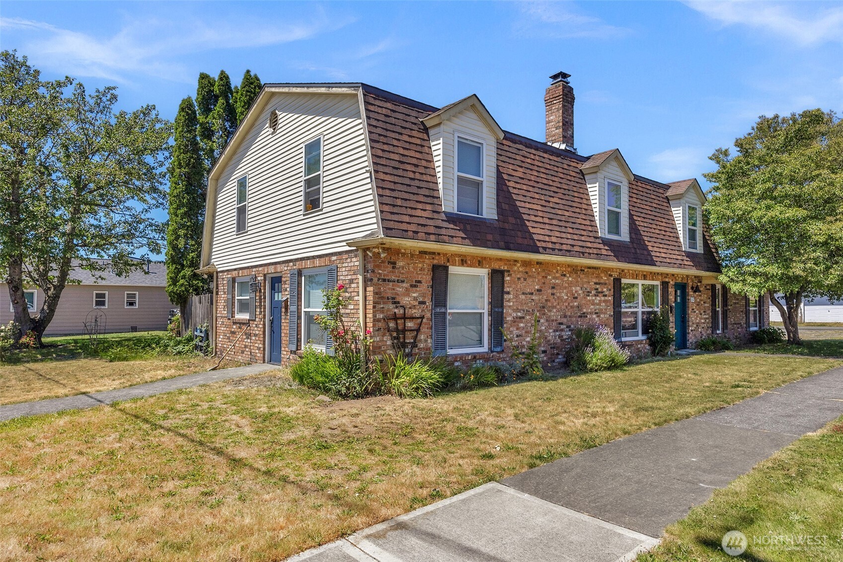 1527 8th Street Property Photo 1
