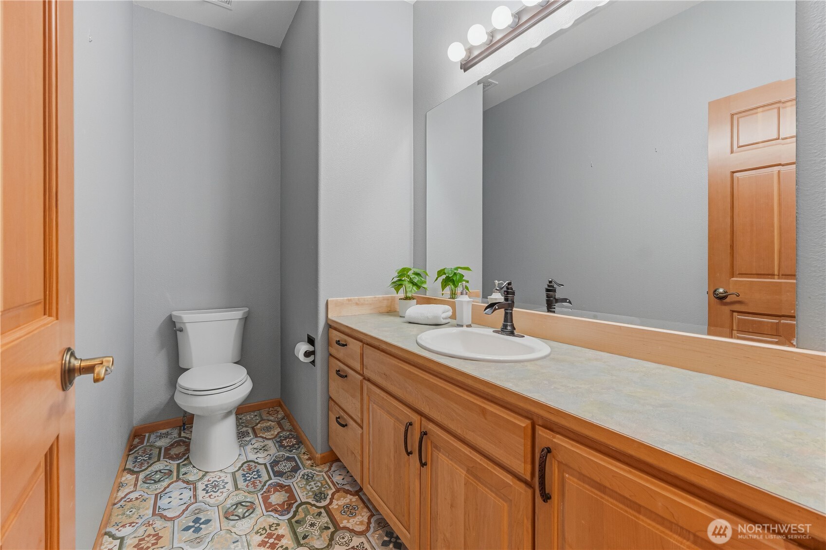 323 Stoneybrook Lane Property Photo 22
