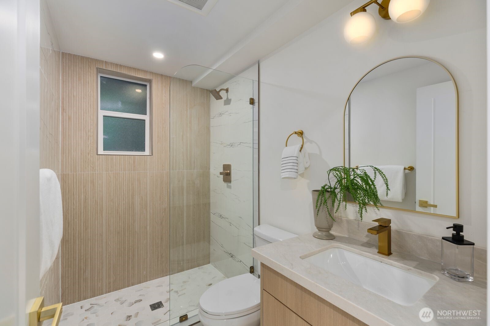 8216 Interlake Avenue Property Photo 20