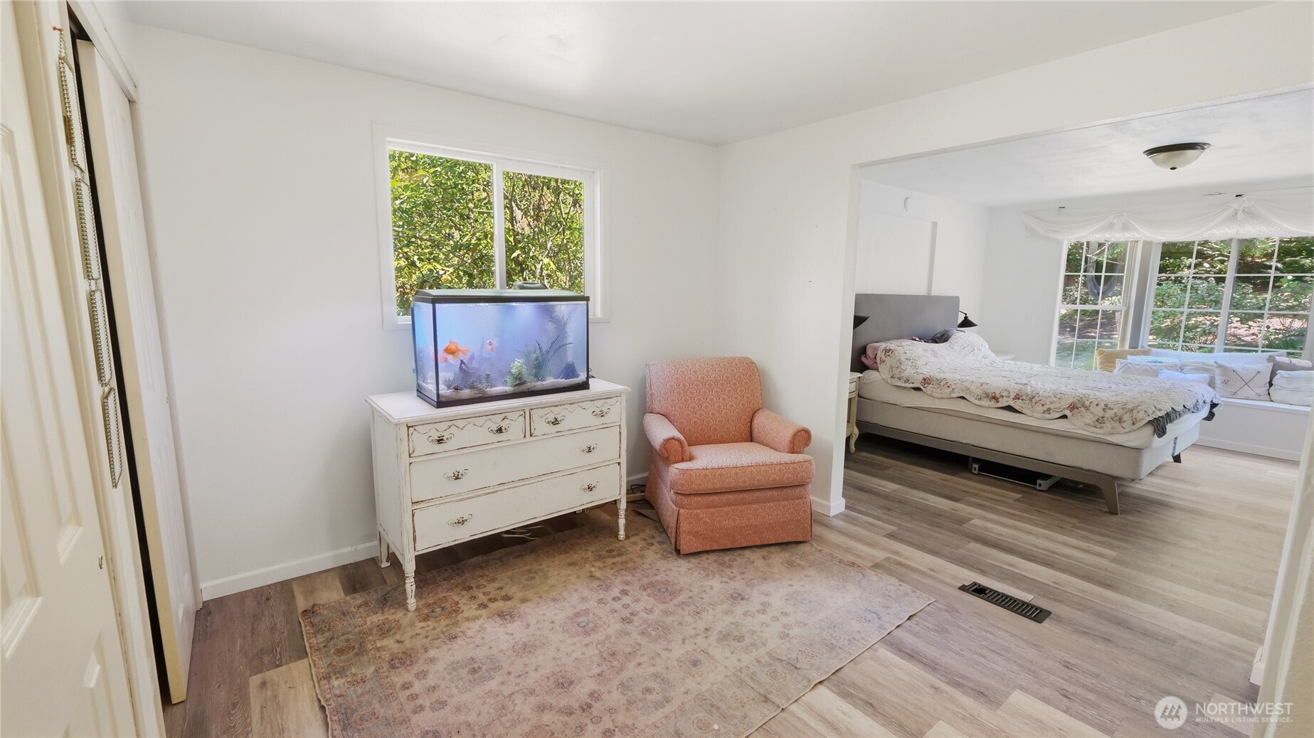 18427 Homeview Drive Property Photo 14
