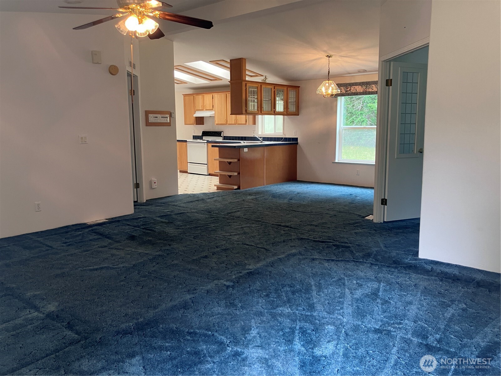 20 W Bridlewood Court Property Photo 4