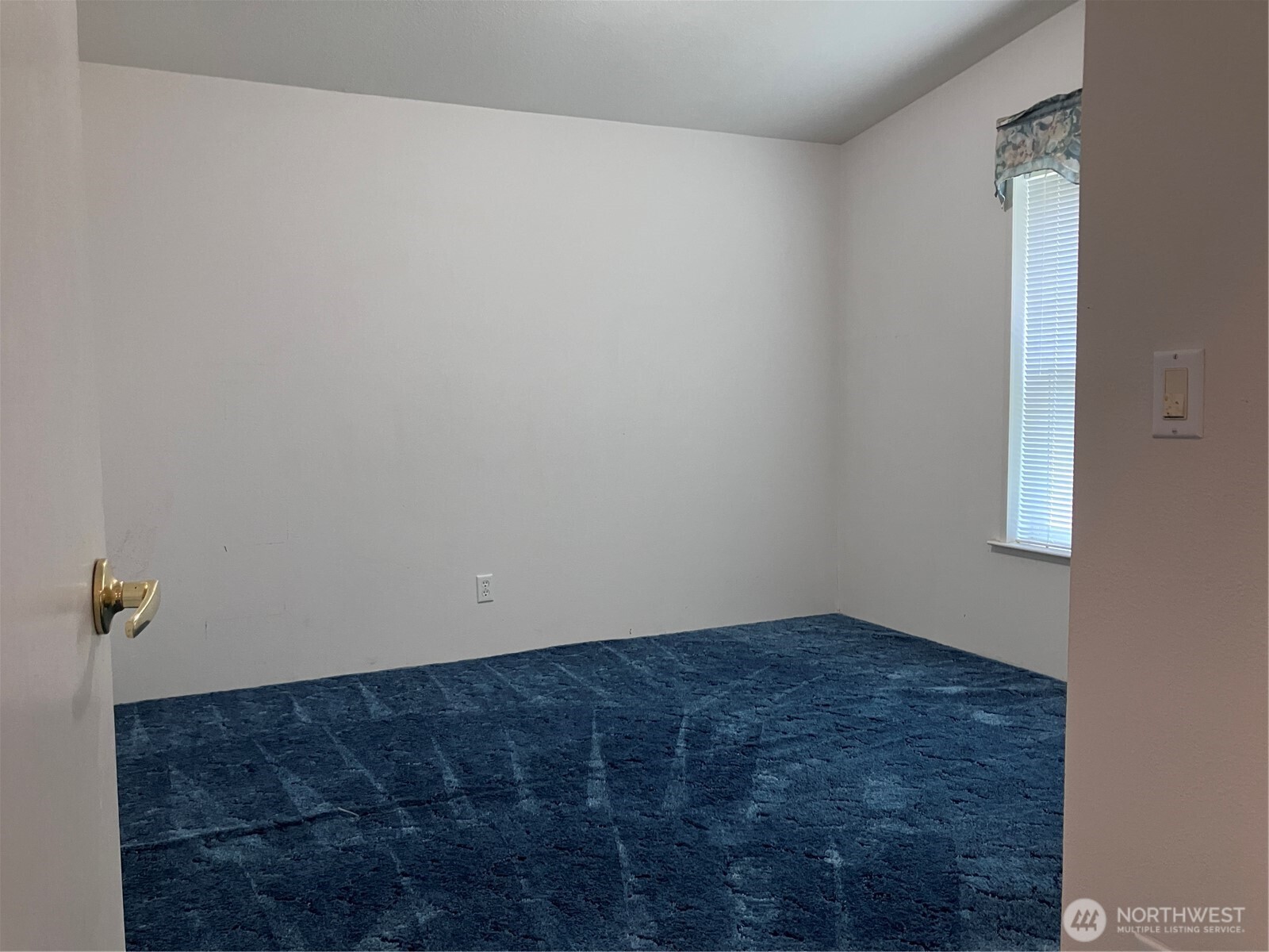 20 W Bridlewood Court Property Photo 9