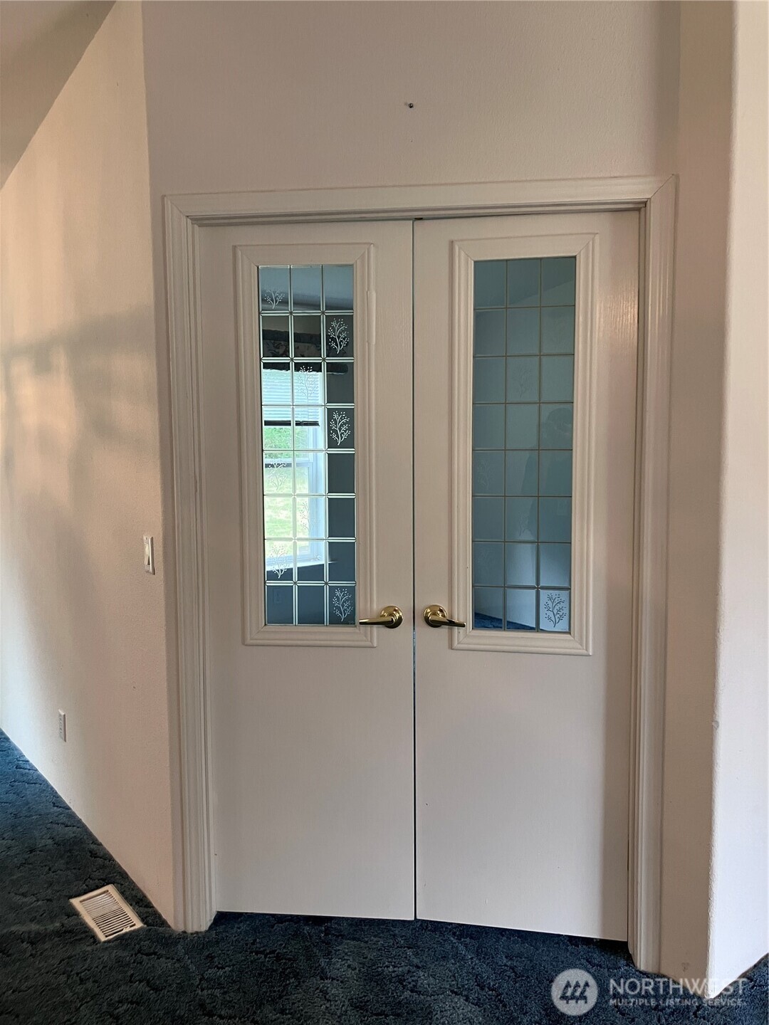 20 W Bridlewood Court Property Photo 12