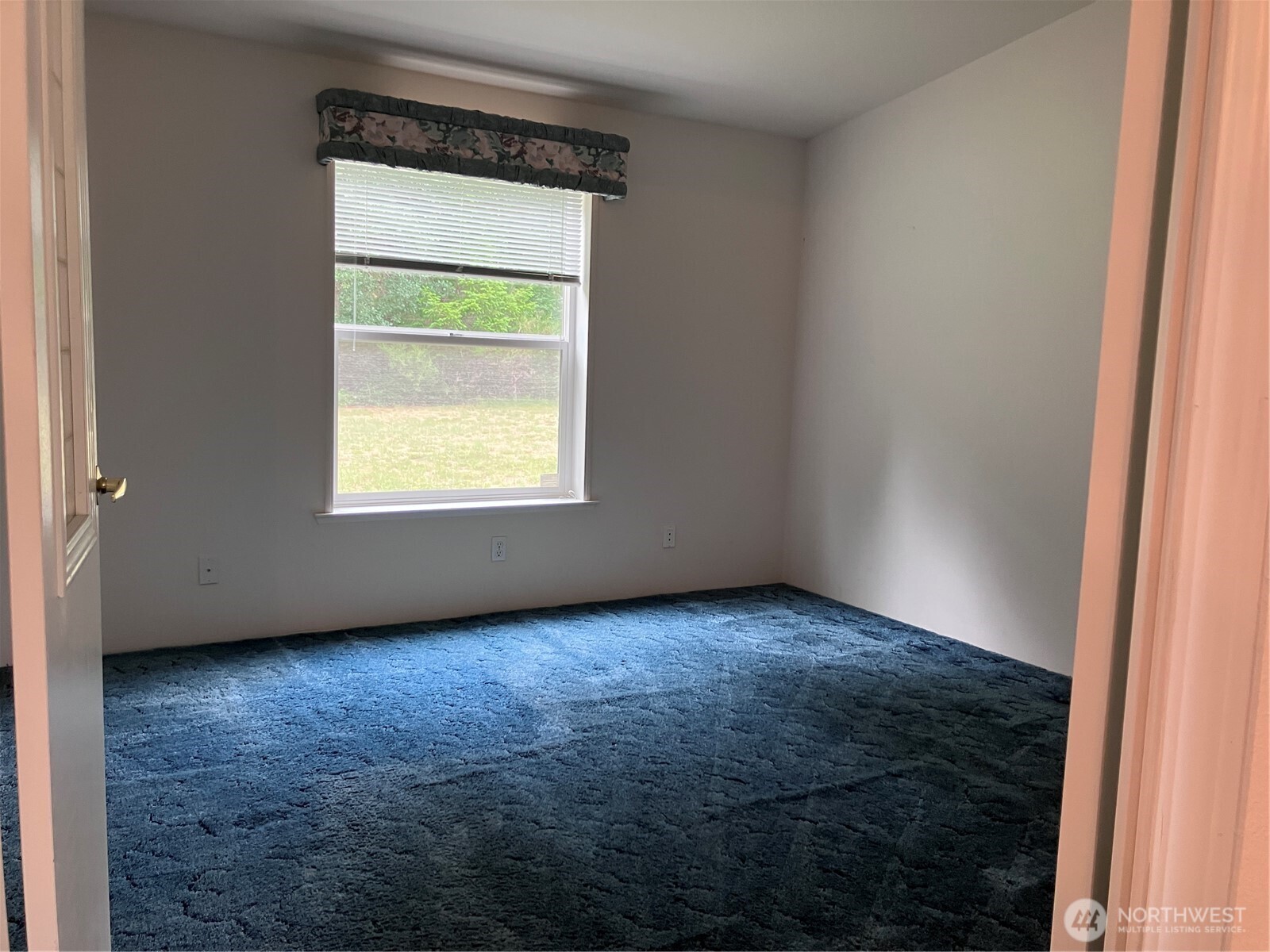 20 W Bridlewood Court Property Photo 13