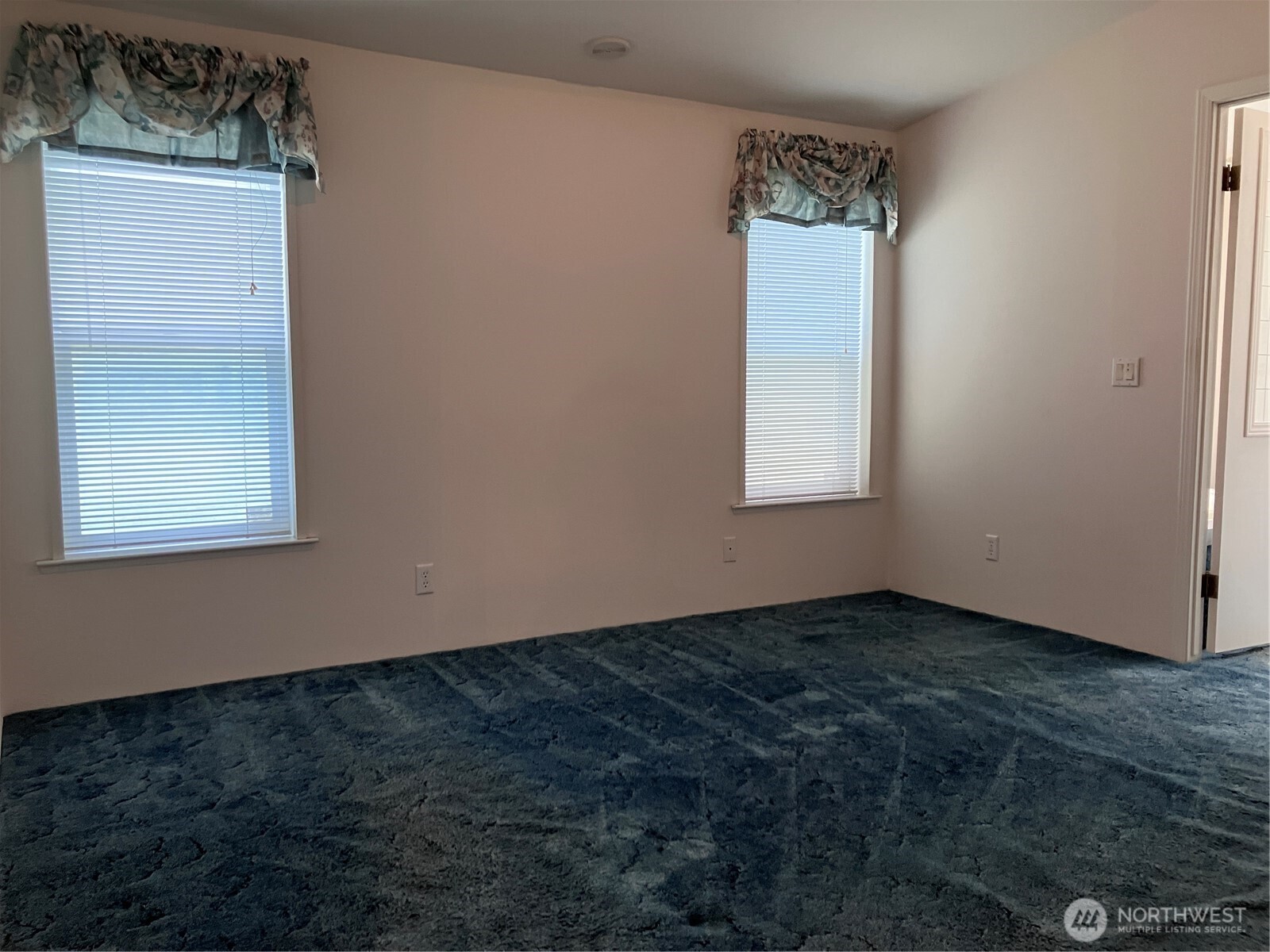 20 W Bridlewood Court Property Photo 20