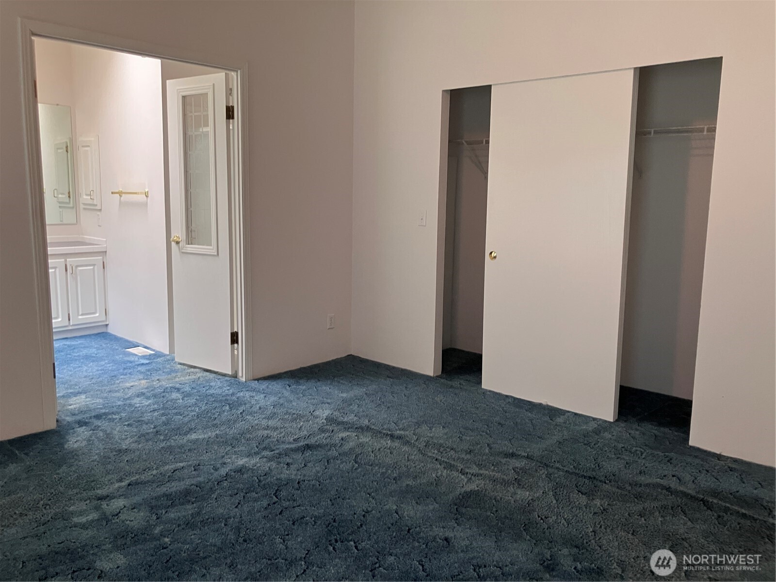20 W Bridlewood Court Property Photo 22