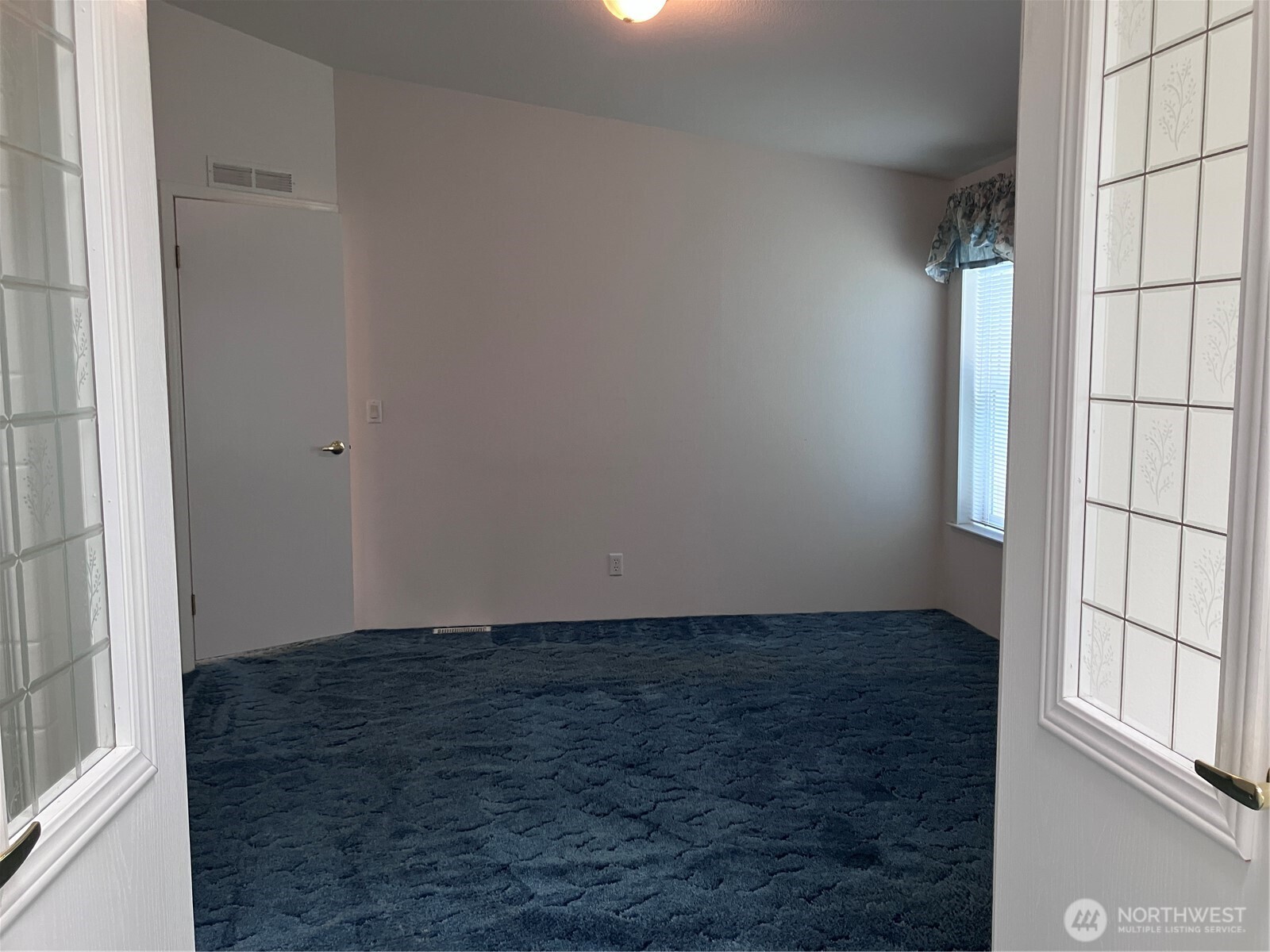 20 W Bridlewood Court Property Photo 28