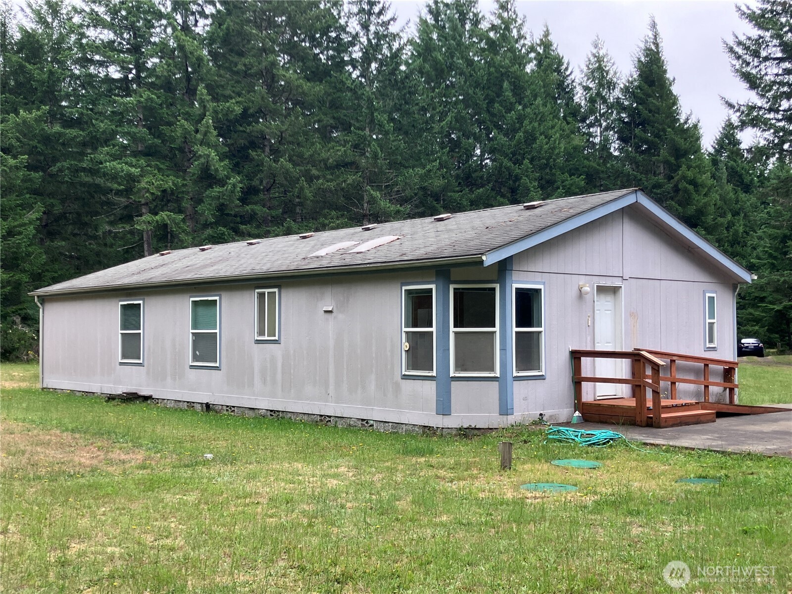20 W Bridlewood Court Property Photo 36