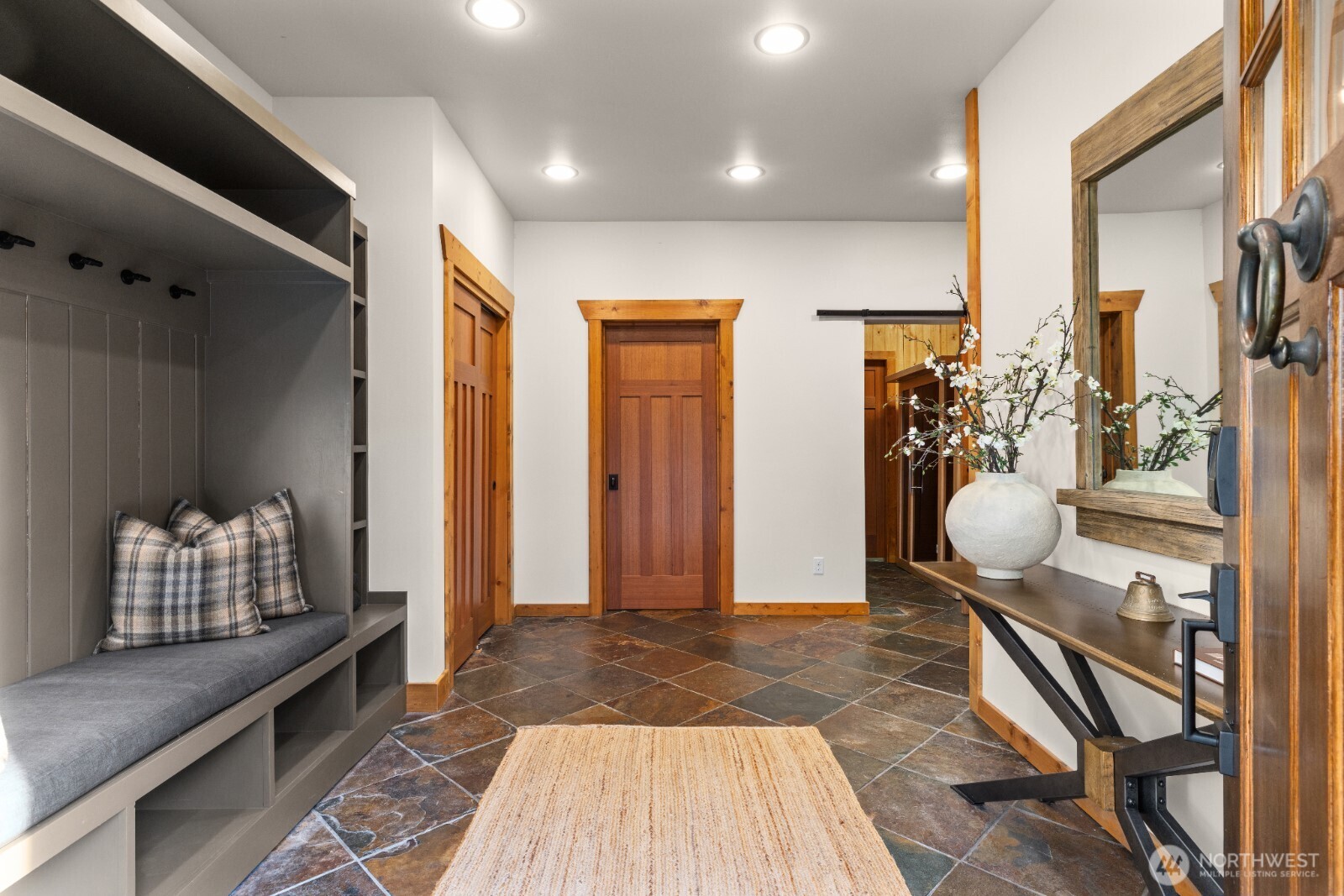 6 Summit Way Property Photo 7
