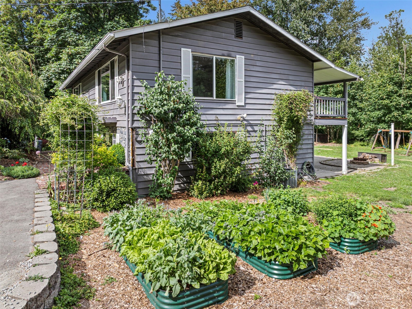 14005 51st Avenue Property Photo 4