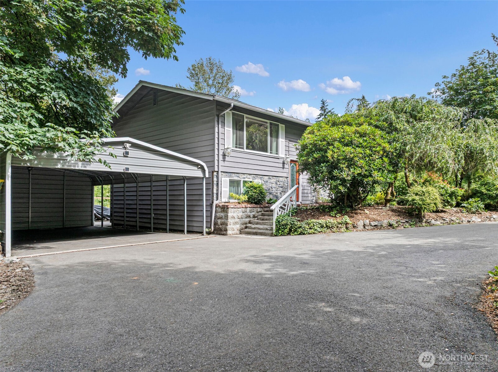 14005 51st Avenue Property Photo 5