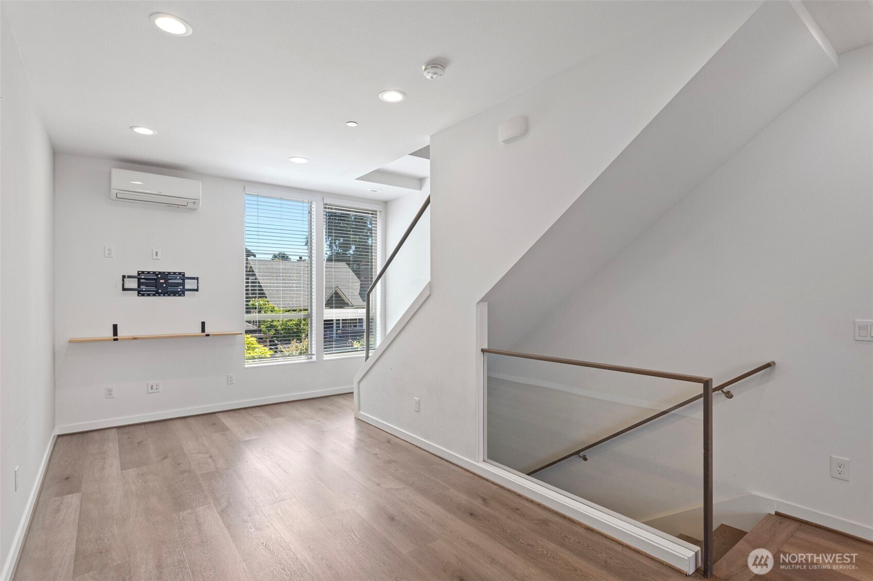 604 Nw 77th Street D Property Photo 18
