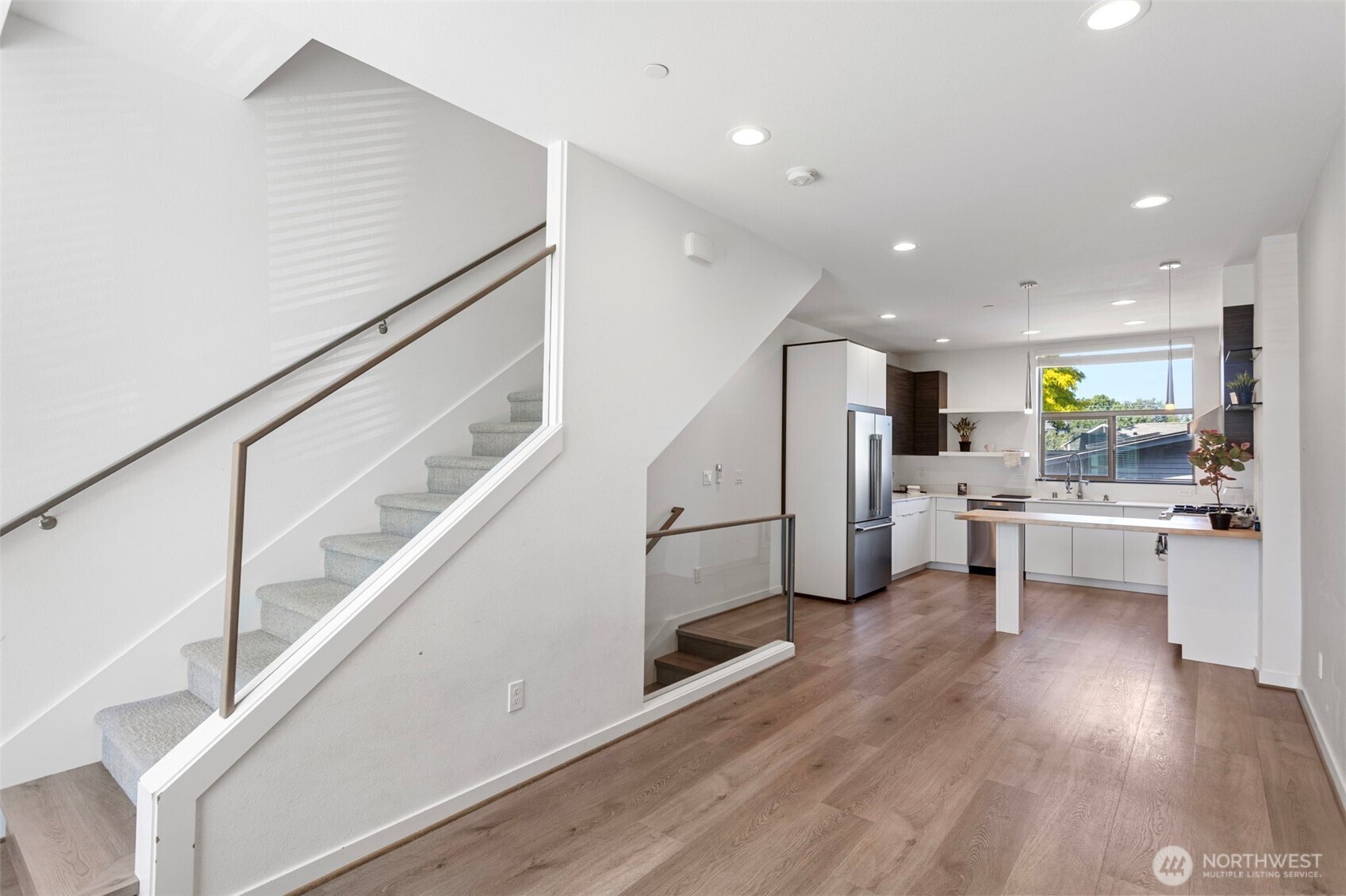 604 Nw 77th Street D Property Photo 19