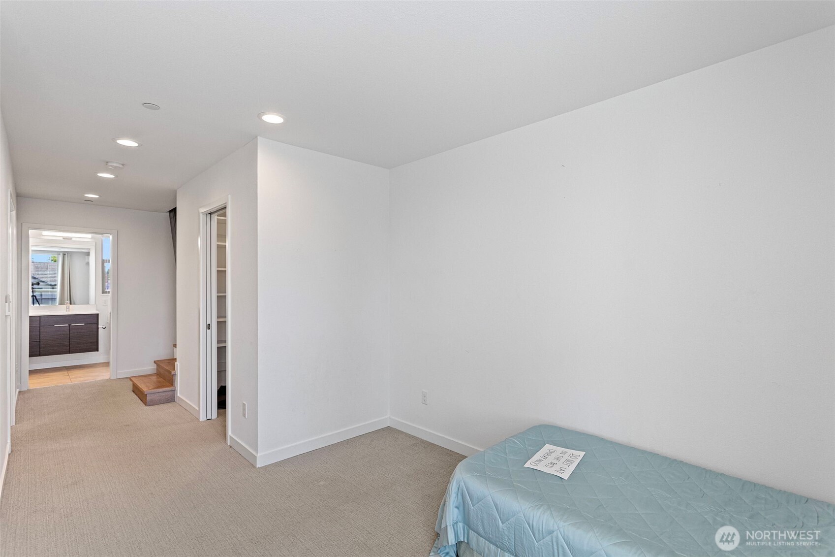 604 Nw 77th Street D Property Photo 25