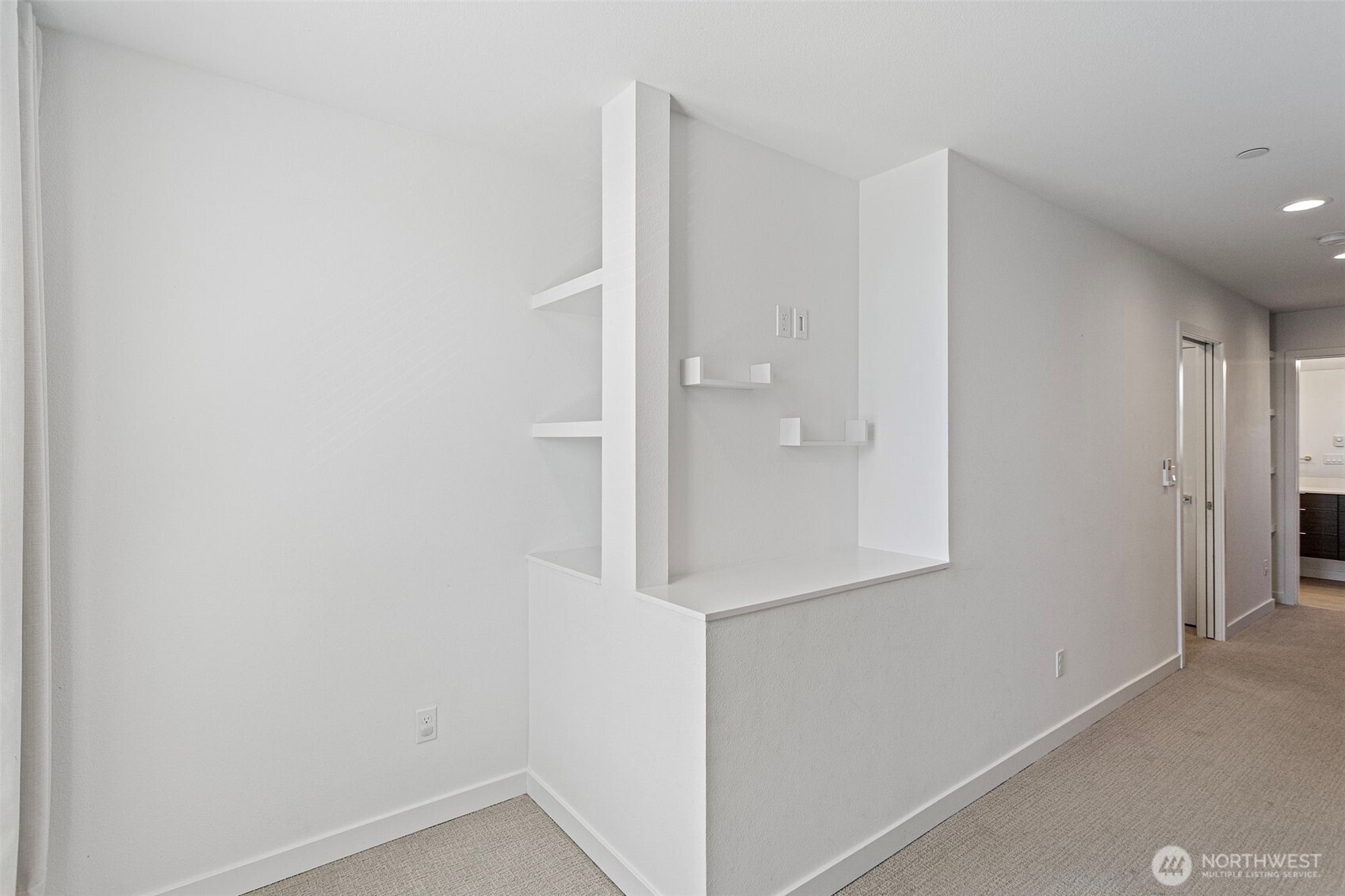 604 Nw 77th Street D Property Photo 26