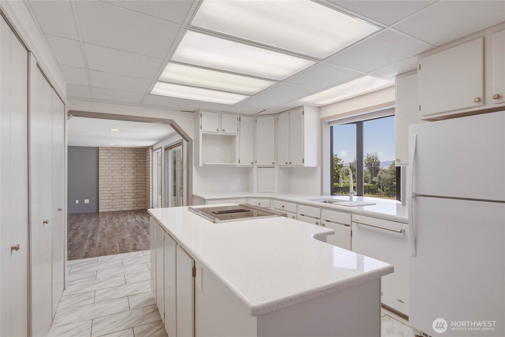 330 Sunnyslope Heights Property Photo 12