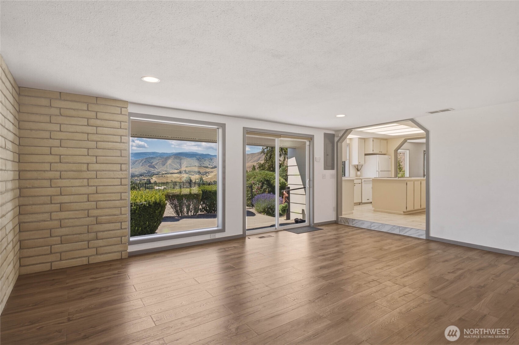 330 Sunnyslope Heights Property Photo 16