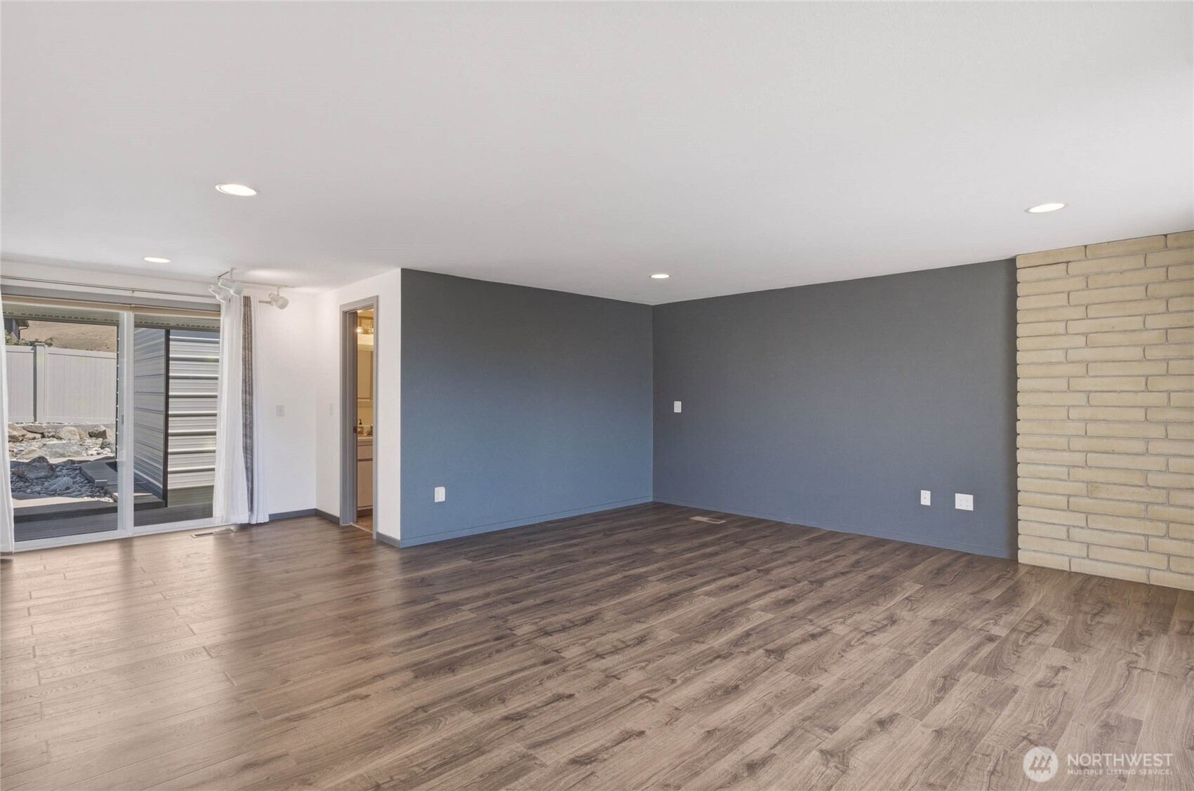 330 Sunnyslope Heights Property Photo 18