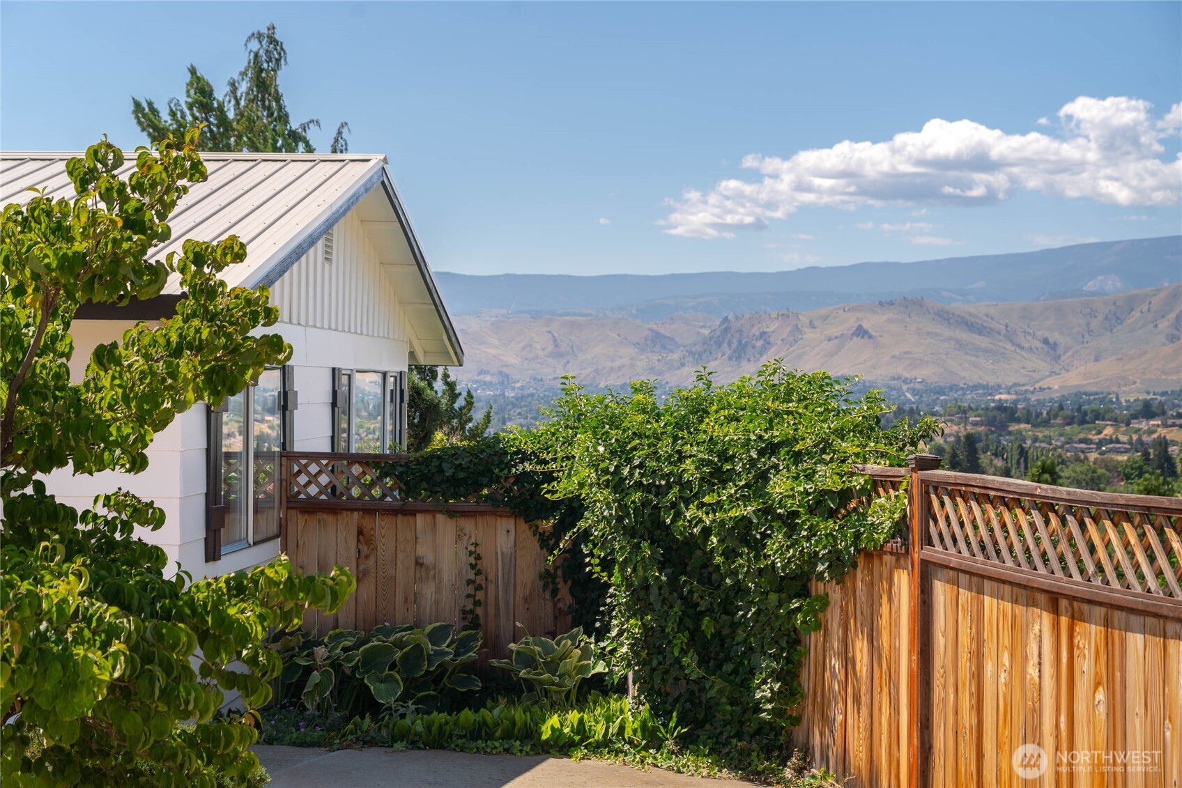 330 Sunnyslope Heights Property Photo 27